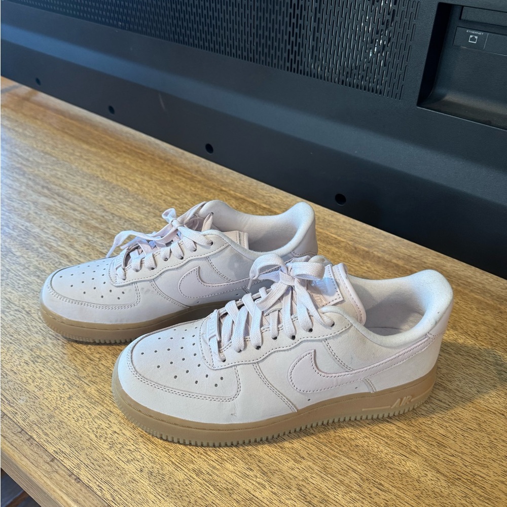 Nike Air Force 1 premium